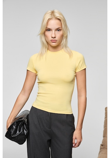 Grimelange Hopewell Kadın Yuvarlak Yaka Örme Slim Fit Sarı T-shirt Sarı