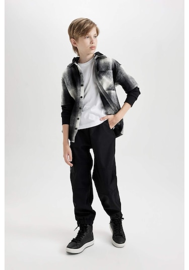 DeFacto Erkek Çocuk Beli ve Paçası Lastikli Kargo Cepli Pelüş Polar Astarlı Siyah Jogger Pantolon D3460A824WNBK81 DeFacto Erkek Çocuk Beli ve Paçası Lastikli Kargo Cepli Pelüş Polar Astarlı Siyah Jogger Pantolon D3460A824WNBK81