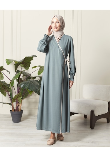 Kol Detaylı Kruvaze Yaka Biyeli Yandan Bağlamalı Namaz Elbisesi Mint Yeşili