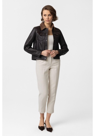 Kahve İris Kolları Ve Beden İçi Kuzu Kürkü Kadın Mont Kahverengi