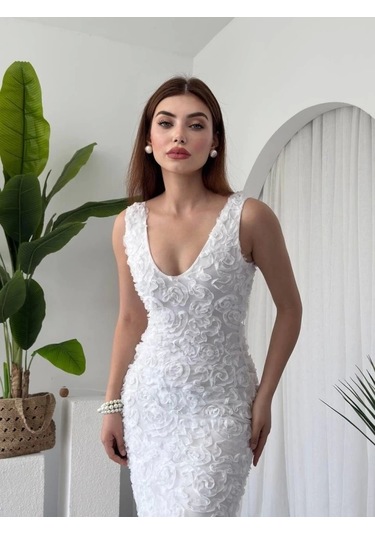 Kren Gül Detaylı Elbise Beyaz