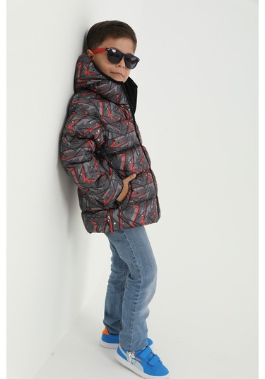 Erkek Çocuk Siyah Geometrik Desen İçi Polar Su Ve Rüzgar Geçirmez Kapüşonlu Cepli Şişme Kışlık Mont Siyah