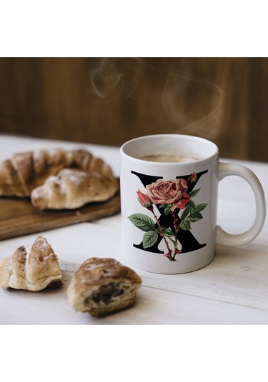 X Baş Harf Kırmızı Güller İle Sarılı Bardak 330 Ml Kişiye Özel Çiçekli Hediye Beyaz