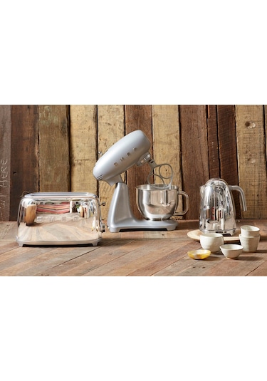 Smeg SMF02 800 W Stand Mikser Gümüş