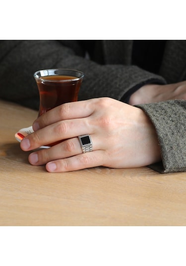 Simetrik Desenli Siyah Oniks Taşlı 925 Ayar Gümüş Erkek Yüzük (429371005)