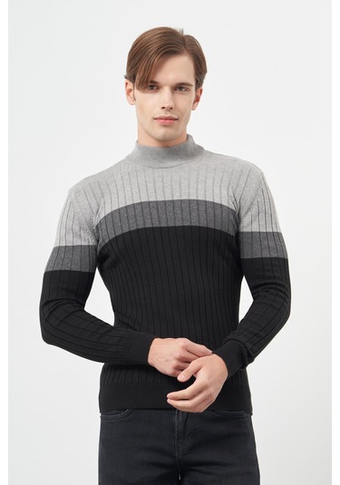 Siyah Uzun Kol Kendinden Desenli Örme Yarım Balıkçı Yaka Classic Slim Fit Triko 1012245154 Siyah