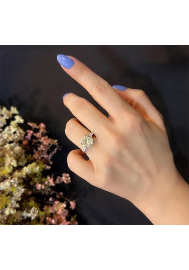 Stela Tektaş Yüzük