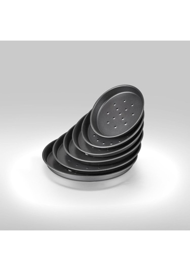 Delikli Pizza Tava 24 Cm Siyah