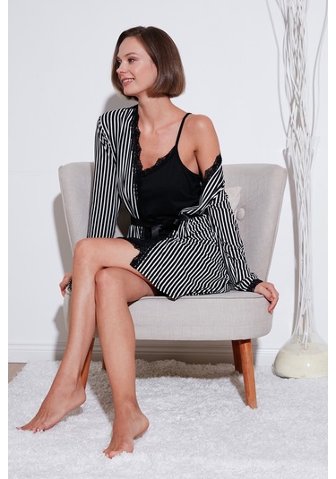 Lela Dantel Detaylı Yırtmaçlı Sabahlıklı Bayan Gecelik 6097580 Siyah-Beyaz