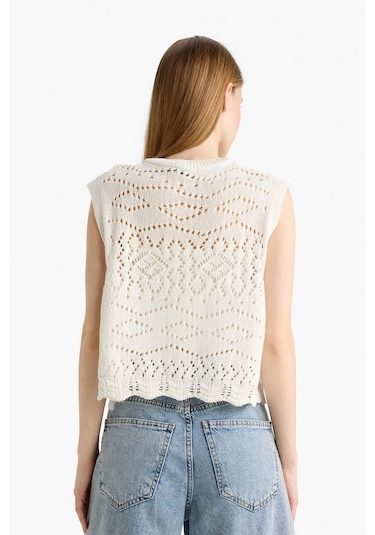 Defacto Coool Slim Fit Dar Kesim Bisiklet Yaka Yan Bağcıklı Kroşe Süveter F4008ax25smwt32 Beyaz Defacto Coool Slim Fit Dar Kesim Bisiklet Yaka Yan Bağcıklı Kroşe Süveter F4008ax25smwt32 Beyaz