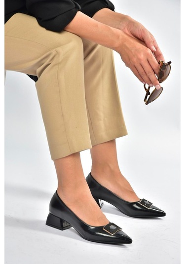 Fox Shoes V820371160 Siyah Rustik Kalın Topuklu Kadın Ayakkabı Siyah