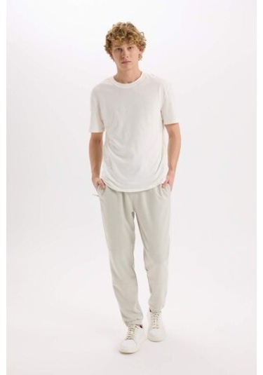 DeFacto Regular Fit İnce Eşofman Altı Fermuar Cepli Beli Bağcıklı Lastikli Paça B3657AX25SPGR437 DeFacto Regular Fit İnce Eşofman Altı Fermuar Cepli Beli Bağcıklı Lastikli Paça B3657AX25SPGR437