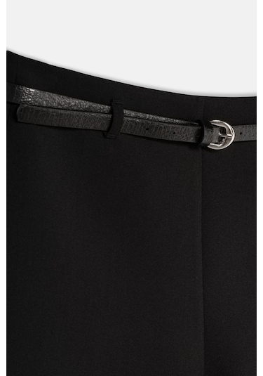 Thalure Kadın Siyah Yüksek Bel Hazır Kemerli Slim Fit Şort siyah