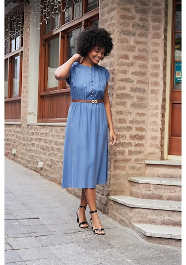 Kadın Yumuşak Dokulu İpeksi Modal Kumaş Hakim Yaka Beli Lastikli Önü Düğmeli Diz Altı Elbise-indigo Indigo
