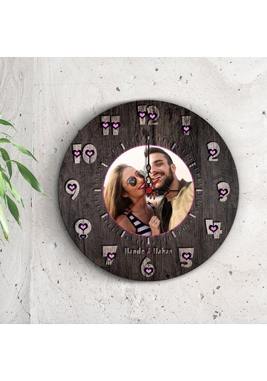Kişiye Özel Resimli Kalpli Ahşap Duvar Saati - 2 Çok Renkli