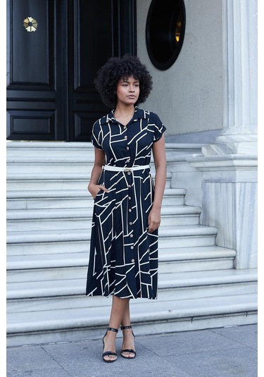 Kadın Desenli Yakalı Düşük Omuzlu Duble Kol Kemerli Midi Boy Elbise Deri Kemer Dahil -siyah Kareli Siyah Kareli Kadın Desenli Yakalı Düşük Omuzlu Duble Kol Kemerli Midi Boy Elbise Deri Kemer Dahil -siyah Kareli Siyah Kareli