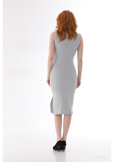 Kallima Gri Kolsuz Diz Altı Yırtmaçlı Fitilli Esnek Elbise Gri