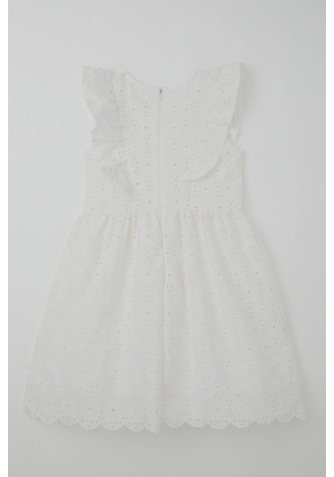 Breeze Kız Çocuk Elbise Çiçek Nakışlı Güpürlü Fırfır Detaylı Arkası Fermuarlı 7-12 Yaş, Ekru Ekru Breeze Kız Çocuk Elbise Çiçek Nakışlı Güpürlü Fırfır Detaylı Arkası Fermuarlı 7-12 Yaş, Ekru Ekru