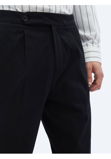Kip Siyah Dokuma Carrot Fit Casual Pamuk Karışımlı Pantolon Siyah