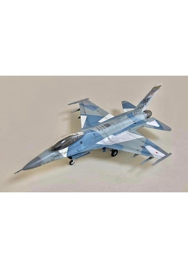 F-16 C Aggressor Pm Model Montajlı Plastik Uçak Maket Kiti