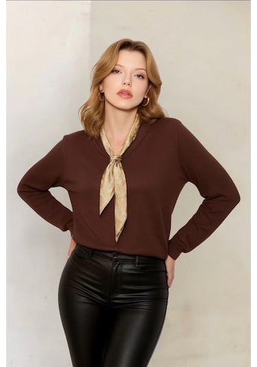 V Yaka Fularlı Bluz Kahverengi
