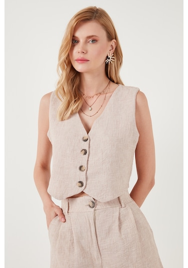 Lela Flamlı Regular Fit V Yaka Yelekli Şortlu Bayan Takım 67045802S4 Taş Lela Flamlı Regular Fit V Yaka Yelekli Şortlu Bayan Takım 67045802S4 Taş