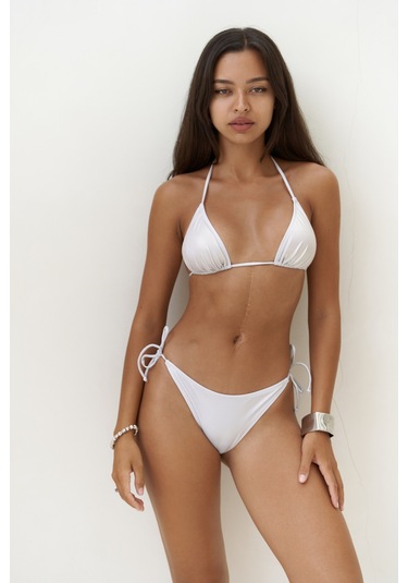 Mutia Bağcıklı Parlak Beyaz Bikini Altı Beyaz