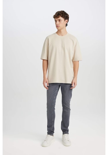 DeFacto Oversize Geniş Kalıp Ütü Gerektirmeyen Bisiklet Yaka Kısa Kollu Basic Düz Ağır Kumaş Tişört X3926AZ25SPBG757 DeFacto Oversize Geniş Kalıp Ütü Gerektirmeyen Bisiklet Yaka Kısa Kollu Basic Düz Ağır Kumaş Tişört X3926AZ25SPBG757