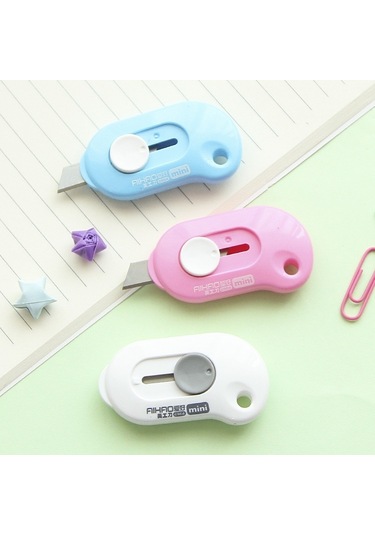 Sevimli Katı Mini Taşınabilir Bıçak Kağıt Kesici Jilet Ofis Kırtasiye, Rastgele Renk Teslimatı