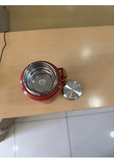 Paslanmaz Çelik Termos Su Şişesi 600ml Vakumlu Kapak Gri İthal Ürün Gri