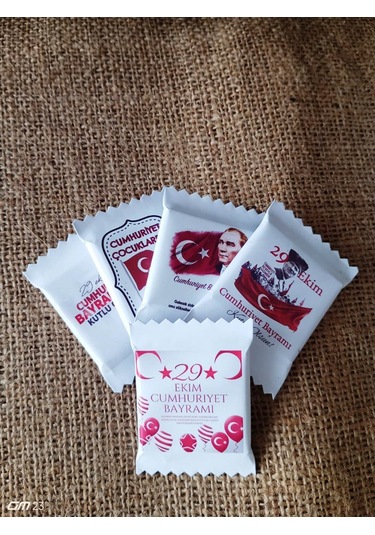 Farklı Market 29 Ekim Çikolatası Cumhuriyet Bayramı Çikolatası 20 Adet