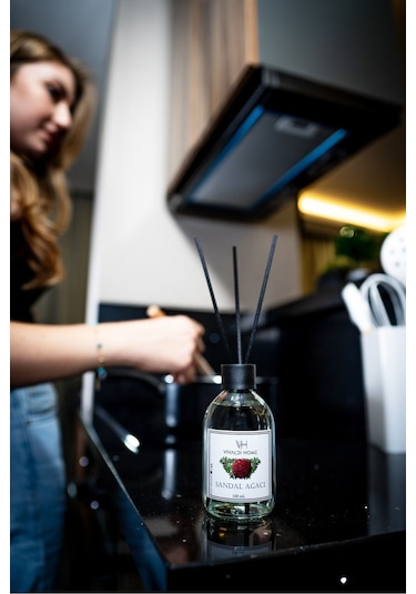 Vivaldi Home Sandal Ağacı Çubuklu Oda Kokusu Esansiyel Uçucu Yağ 100 ML