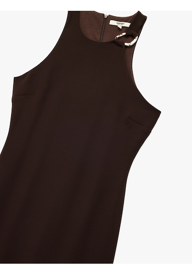 Koton Krep Kumaş Aksesuar Detaylı Kolsuz Halter Yaka Uzun Elbise Kahverengi 6wak80034uw Kahve Koton Krep Kumaş Aksesuar Detaylı Kolsuz Halter Yaka Uzun Elbise Kahverengi 6wak80034uw Kahve