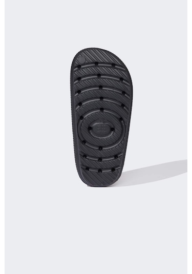 DeFacto Erkek Çocuk Yüksek Taban Terlik F0041A825SMBK23 DeFacto Erkek Çocuk Yüksek Taban Terlik F0041A825SMBK23