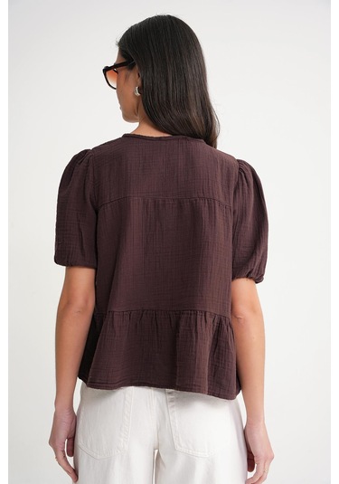 4715 Kadın Yakası Bağlamalı Kısa Kol Müslin Bluz Kahve Kahve