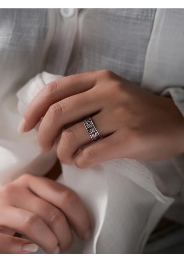 Lucente Yaprak Yüzük 925 Ayar Gümüş 226326425 Gri