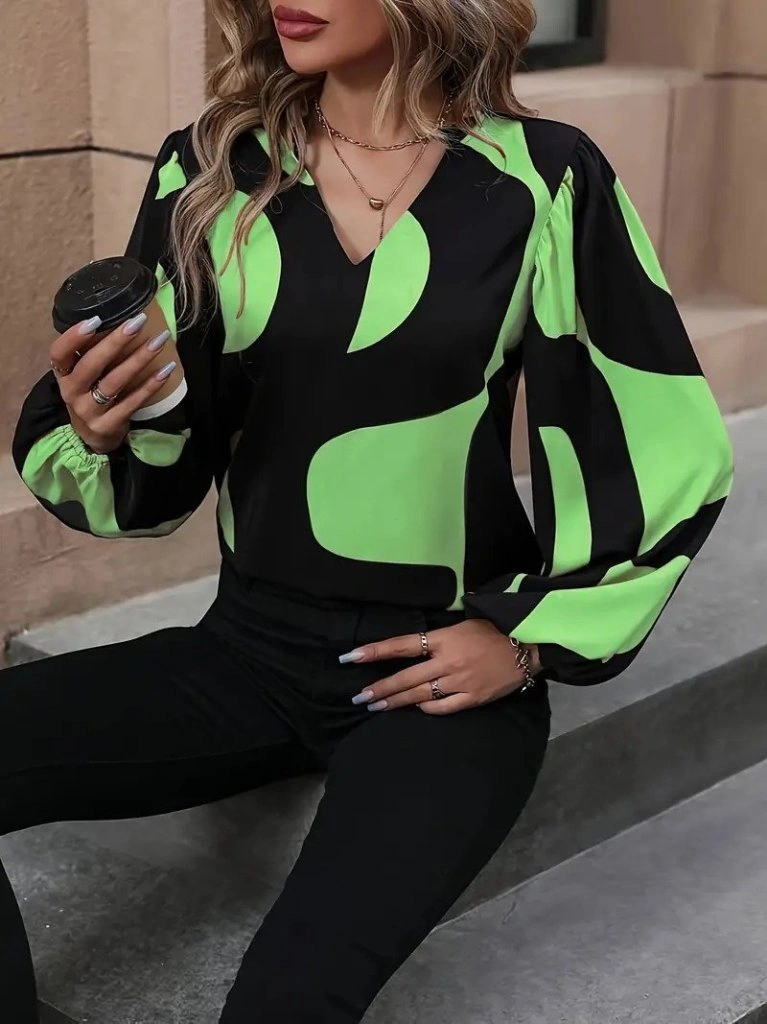 Nova Bazaar Kadın Uzun Kollu V Yakalı Desenli Modal Bluz Yeşil