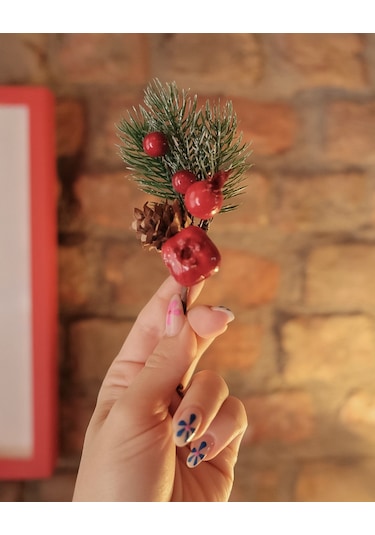 Kokina Yılbaşı Çiçeği, Yapay Çam Kozalaklı Kiraz Demeti, Dekoratif Yeniyıl Süsü, 13 Cm - 12li Set