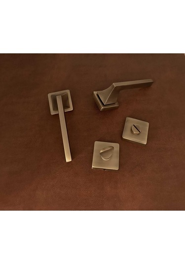 Karo Mat Antik Sarı Kare Rozetli Zamak Wc Banyo Kapı Kolu 1 Takım