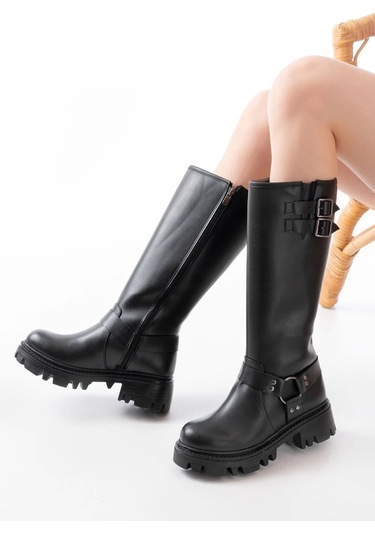 Siyah Toka Aksesuarlı Fermuarlı Günlük Kadın Çizme Siyah
