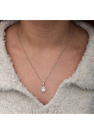 Supertrend Gümüş Damla Beyaz Zirkon Taşlı Kadın Kolye Gümüş