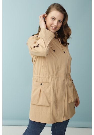 Rivetli Çıkarılan Kapüşonlu Plus Trençkot - Bej