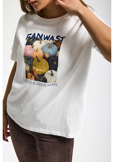 Itsbasic Kadın Beyaz W5 Özel Baskılı Tasarım Oversize T-shirt