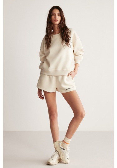 Jennıfer Kadın Organik Pamuklu Nakışlı Yuvarlak Yakalı Oversize Vanilya Sweatshirt