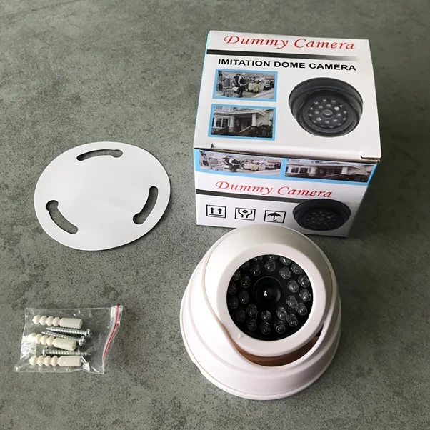 Cordial Beyaz, Kırmızı Led Işıklı, Pille Çalışan, Ev Ve İş Yeri İçin Simüle Güvenlik Kubbe Kamera