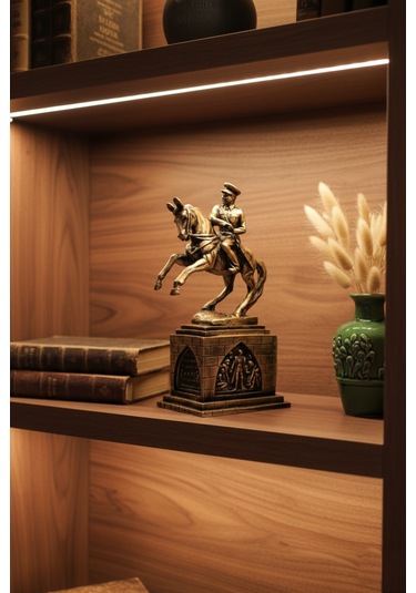 Onur Anıtı Atatürk Biblo