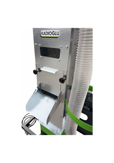 Kadıoğlu Boost1500z Boş Çürük Ceviz Ayırma Makinesi