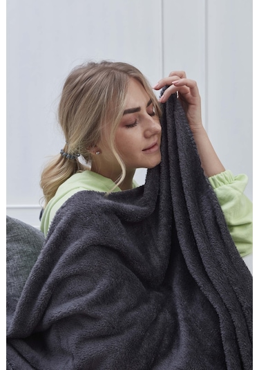 Deluxe Wellsoft Tv Battaniyesi Antrasit Tek Kişilik Battaniye 150x200 Cm