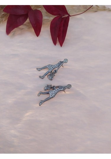 Hdmarketim Swarovski Işıltılı Taşlı Bayan Figürlü Sallantılı Küpe