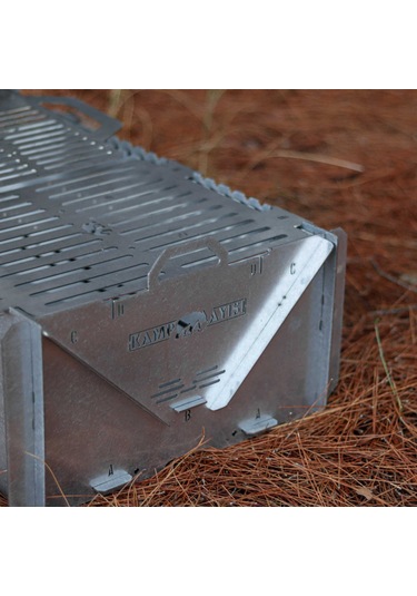Kamp Ayısı Grillfish Katlanır Özel Kutulu 2mm Galvaniz Çelik Balık Izgaralı Mangal & Ateş Çukuru Gri